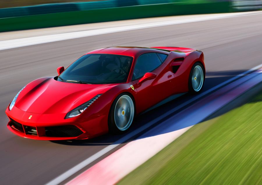  Ferrari 488 GTB 2015 года  (фото 16 из 31)
